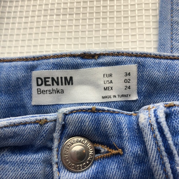 Bershka Mid Rise Ripped Jeans Size 02 - Picture 10 of 11